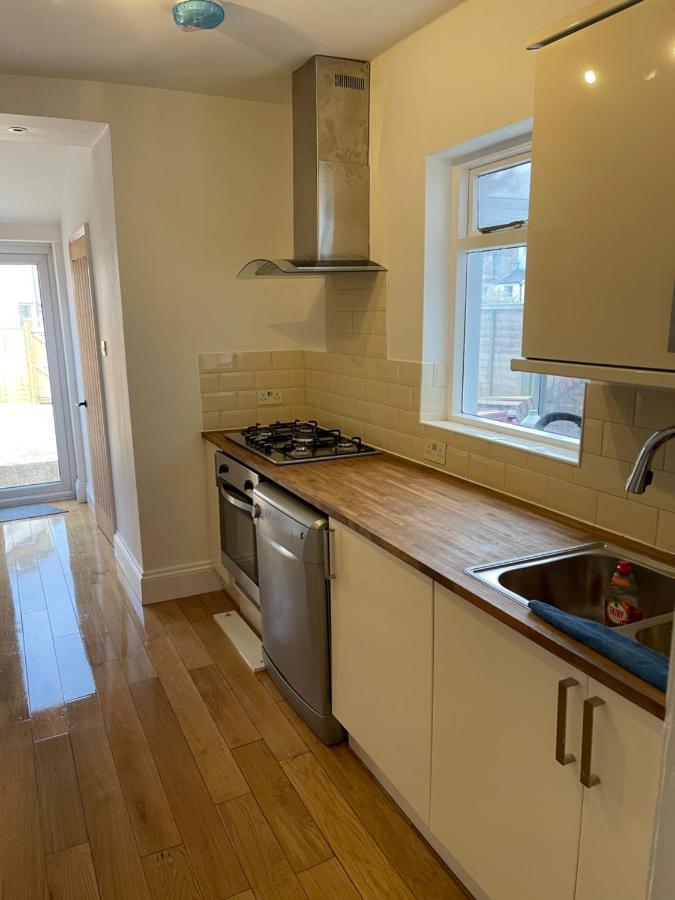 Lovely Room In Bristol 5 エクステリア 写真